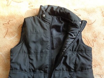 Dámská černí jarní/podzimní vesta, vel. 38 - 3