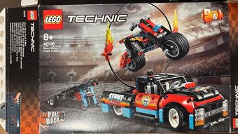 LEGO Technic 42106 Kaskadérská vozidla - 3