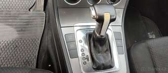 Prodám VW Passat B6 2.0TDI 103 kW DSG - 3