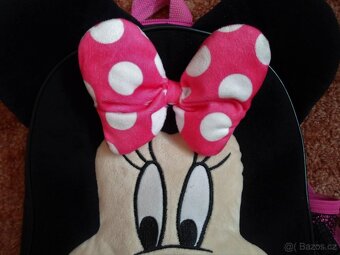 Černý růžový batoh batůžek Minnie Mouse - 3