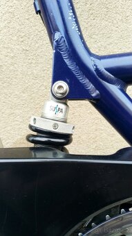Špičkově osazené celoodpružené dámské městské kolo KTM Life - 3