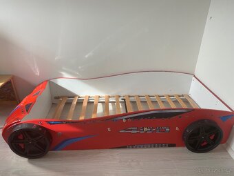 Postel - auto - 3