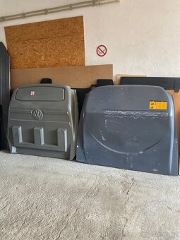 Přepážka plastová pro VW Transporter T5/T6 - 3