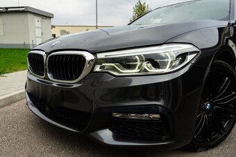 BMW 540i xDrive Touring - 3