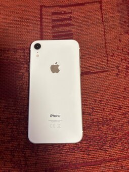iPhone XR - 3