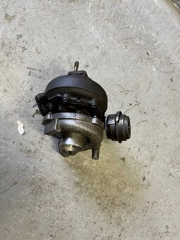 Bmw turbo garrett gt2556v m57 135 142kw - 3