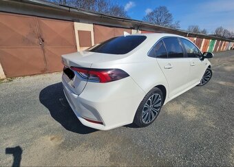 Prodám Toyota Corolla,1,8 HYBRID - 3