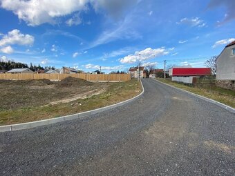 Prodej stavebního pozemku 725 m² - Jívoví - 3