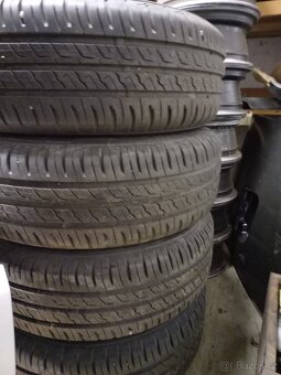 175/65R15 - 3