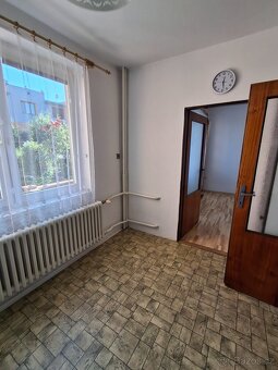 Prodej nemovitosti - řadový dům - 3
