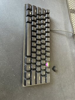 Prodám klávesnici Razer Huntsman Mini (černá) - 3