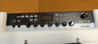 Kytarové kombo MOOER SD 75 - 3