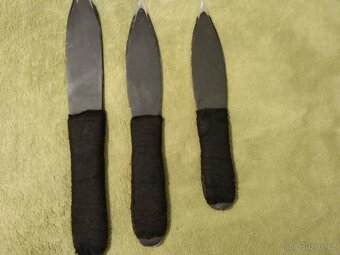 3 KS VRHACÍ NOŽE COLD STEEL - 3