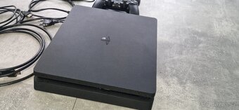 Prodám PS4 Slim 1TB - 3