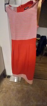 Šaty a sako nové, kalhoty a halenka použité - 3