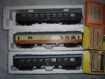 Osobní Piko vláčky H0 - 3