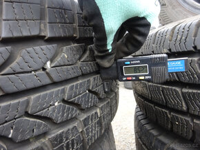 Zimní pneumatiky 215/60/17C 8mm - 3