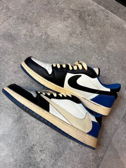 Nike Travis Scott - 3