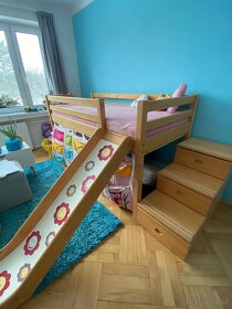 Zvýšená postel se skluzavkou a schody - 3