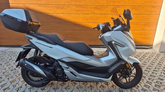 Honda Forza 300 - 3