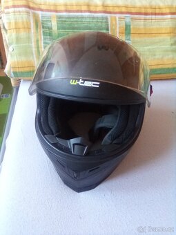 Přilba W- Tec - 3
