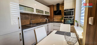 Pronájem bytu 2+kk, 57 m², Pardubice, ul. Sezemická - 3