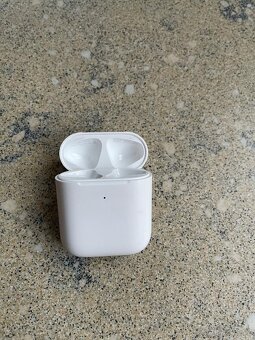 Air pods 2 - 3
