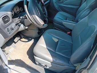 Chrysler Voyager - 3