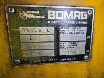 Pronájem vibrační válec BOMAG - 3
