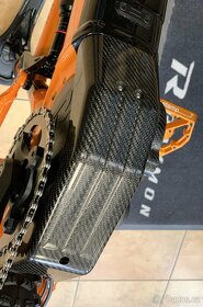 KARBONOVÝ KRYT MOTORU RAYMON-GASGAS-YAMAHA PW-X2-PW-ST 2020- - 3