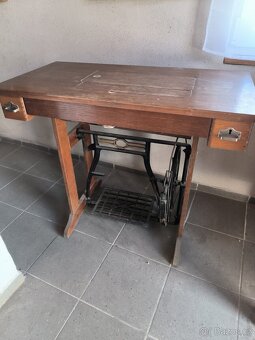Šicí stroj - 3