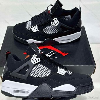 Jordan 4 White Thunder - 3