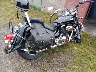 Suzuki Intruder 800 - 3