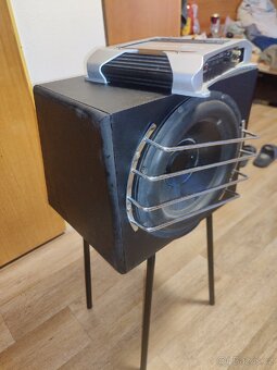 Subwoofer a zesilovač - 3