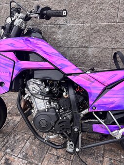 Prodám Bourané Sherco sm 125 blackmoon - 3