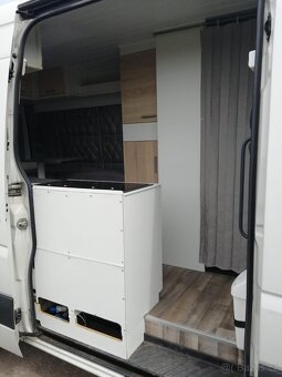 Prodám obytný automobil Volskwagen Crafter - 3