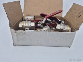 Balení 10ks, kulový kohout 3/4", páka provedení FF, PN25 - 3