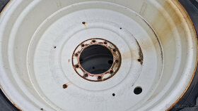 disky na traktor New Holland T7. - 3