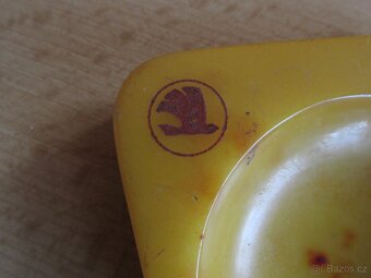 HISTORICKÝ POPELNÍČEK , HŘEBEN KOSTĚNÝ - 3