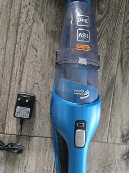 Tyčový vysavač Philips FC6404 - 3