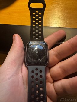 Apple Watch SE - 3