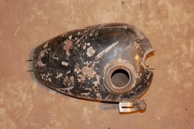 motocyklové nádrže - 3