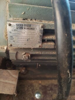 Kuželová štípačka dřeva - 3