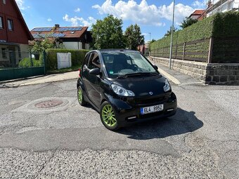 Prodám Smart Fortwo kabriolet 1,0,55kw rok 9/2011 - 3