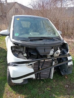 Smart 451 benzin 71 PS, benzin,dily z havarovaneho vozu - 3