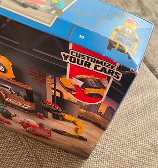 LEGO City 60389 Tuningová autodílna - 3