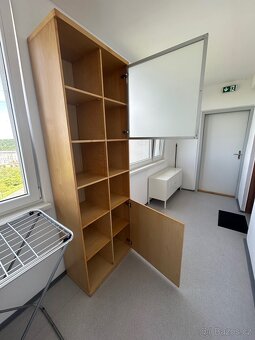 Knihovna Ikea - 3