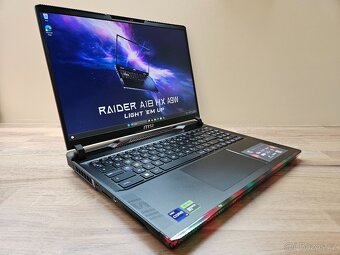16" 240HZ 2K_MSI RAIDER GE68HX_i9-14900HX_32GB_RTX 4060 8GB - 3