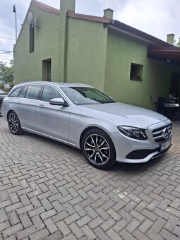 Mercedes Benz E 220D 143 Kw, 4MATIC - 3