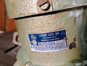 Tříkolečkový podavač materiálu Elu - 3